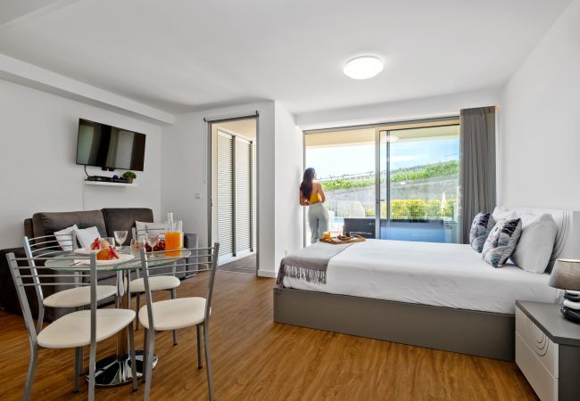 Apartamento em Câmara de Lobos - Atma by KAAMAH